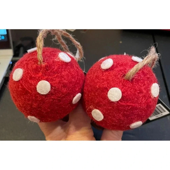 Red White Polka Dot Felt Wood Mushroom Toadstool Ornaments Christmas Set Of 2 #3 - Picture 3 of 5
